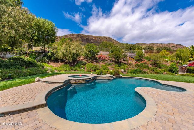 3049 Shadow Hill Circle, Thousand Oaks, CA 91360