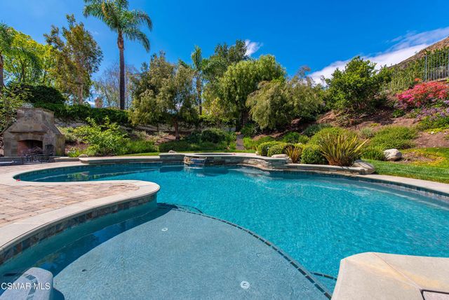 3049 Shadow Hill Circle, Thousand Oaks, CA 91360