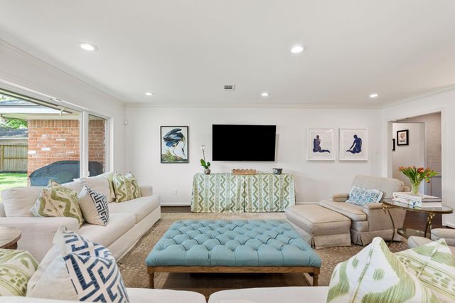8014 Meadowvale Drive, Houston, TX 77063