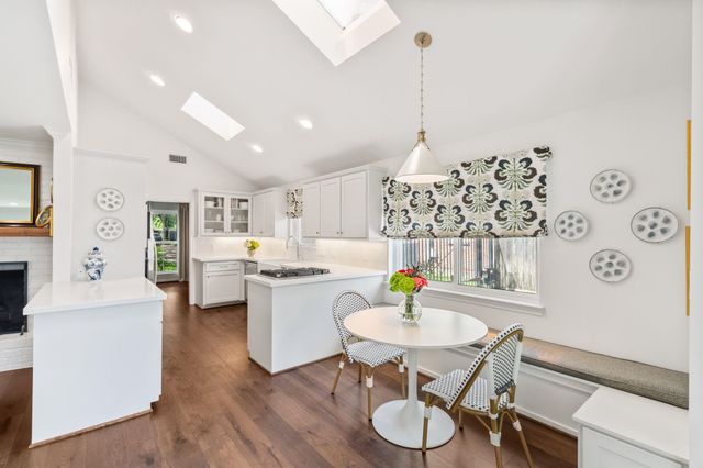 8014 Meadowvale Drive, Houston, TX 77063