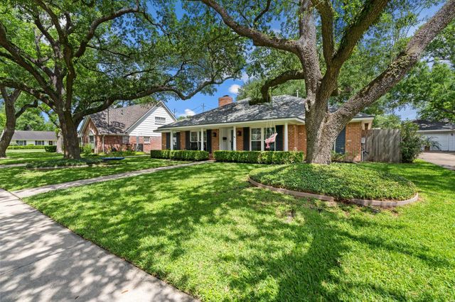 8014 Meadowvale Drive, Houston, TX 77063