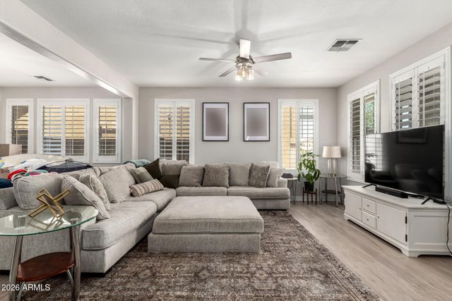 20365 E SONOQUI Boulevard, Queen Creek, AZ 85142