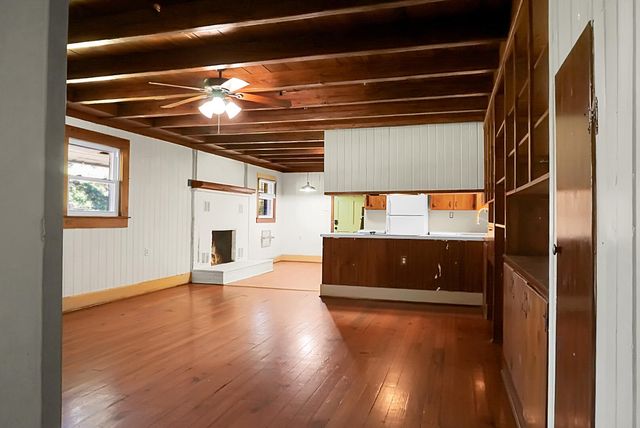 952 W Main Street, Harleyville, SC 29448