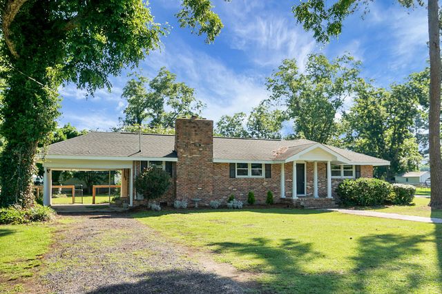 952 W Main Street, Harleyville, SC 29448