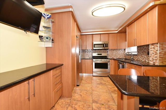 9737 63rd Road 10E, Rego Park, NY 11374