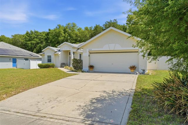 2503 GABLES DRIVE, Eustis, FL 32726