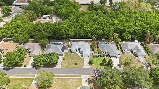2503 GABLES DRIVE, Eustis, FL 32726