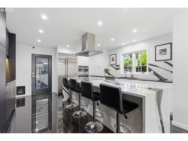 3712 SOUTHSHORE Blvd, Lake Oswego, OR 97035