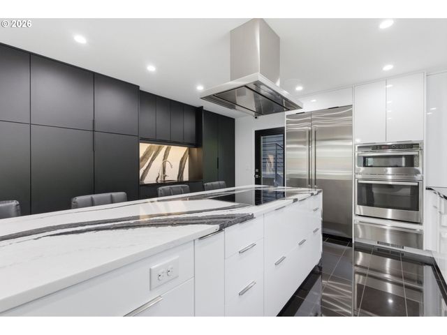 3712 SOUTHSHORE Blvd, Lake Oswego, OR 97035