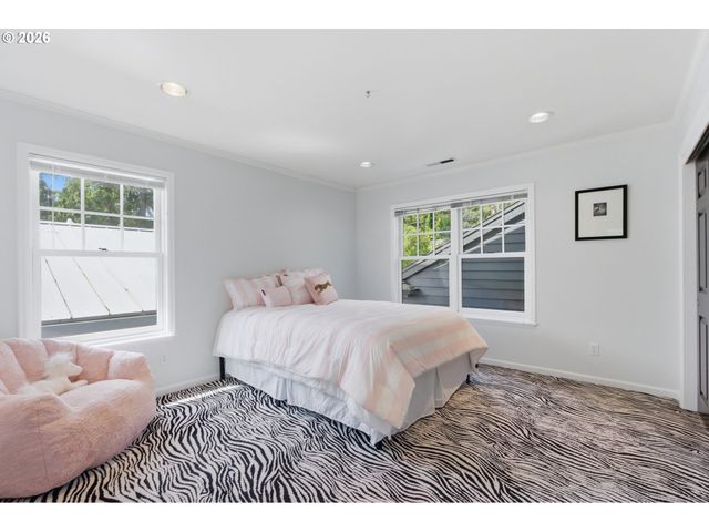 3712 SOUTHSHORE Blvd, Lake Oswego, OR 97035