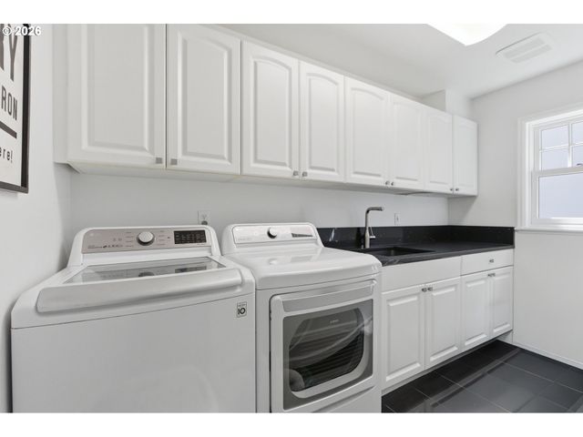 3712 SOUTHSHORE Blvd, Lake Oswego, OR 97035