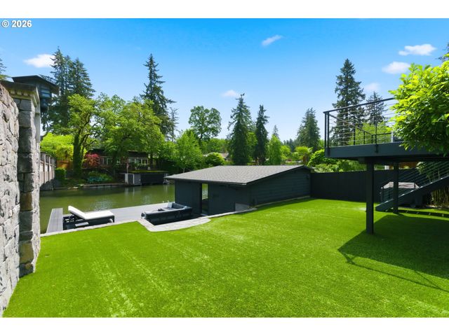 3712 SOUTHSHORE Blvd, Lake Oswego, OR 97035