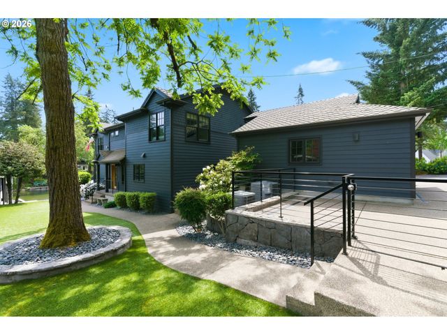 3712 SOUTHSHORE Blvd, Lake Oswego, OR 97035