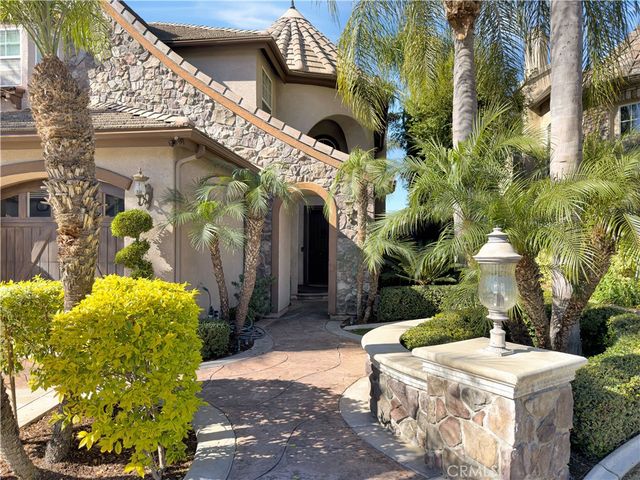 525 Dickinson Circle, Placentia, CA 92870