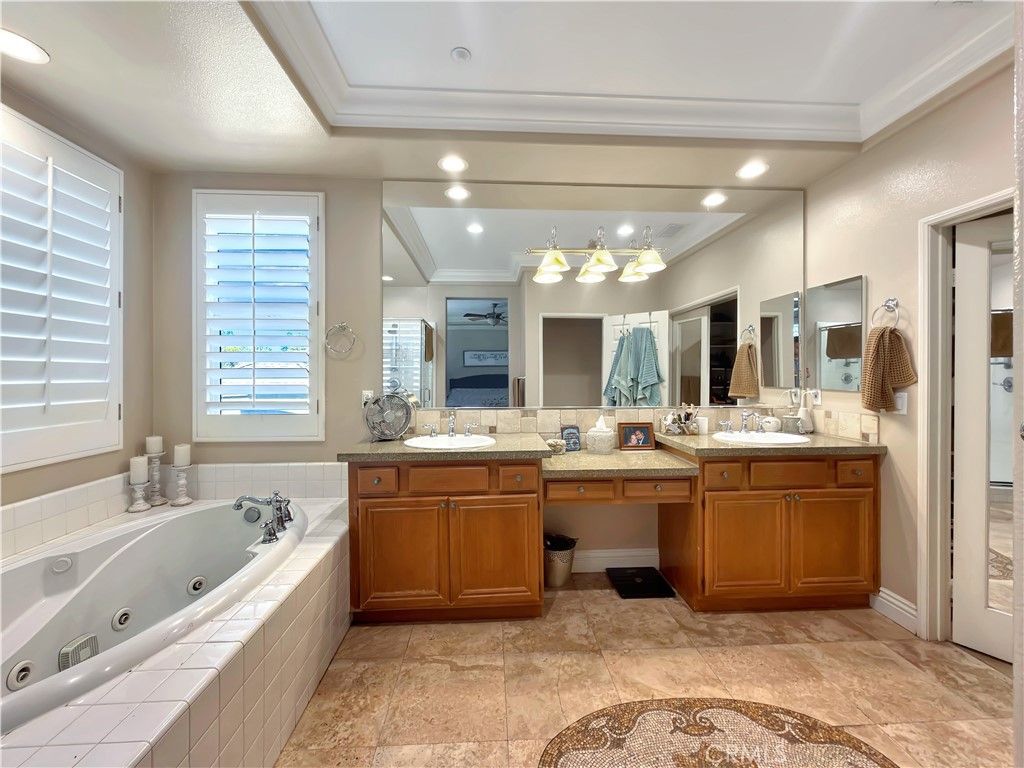 Image 19 of property listing at 525 Dickinson Circle, Placentia, CA 92870