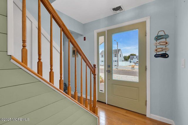 59 Top Sail Court, Bayville, NJ 08721