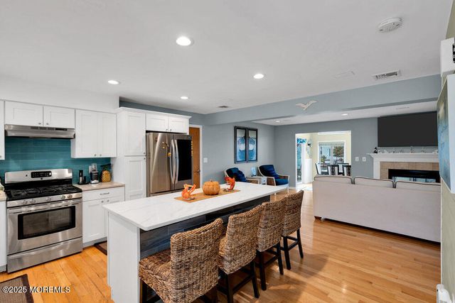 59 Top Sail Court, Bayville, NJ 08721