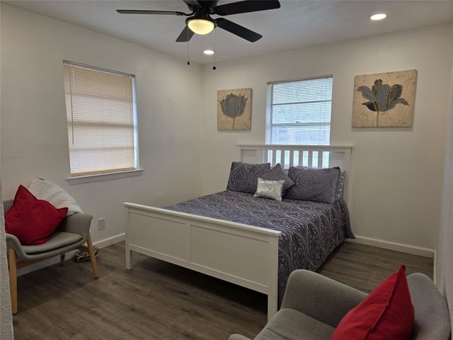 853 Broadway Avenue A, Euless, TX 76040