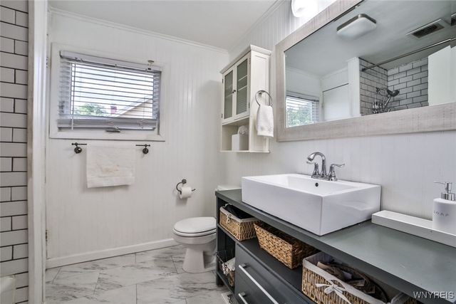 60 Morrow Avenue, Lockport City, NY 14094