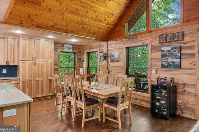 284 Major Ridge Road, Blue Ridge, GA 30513