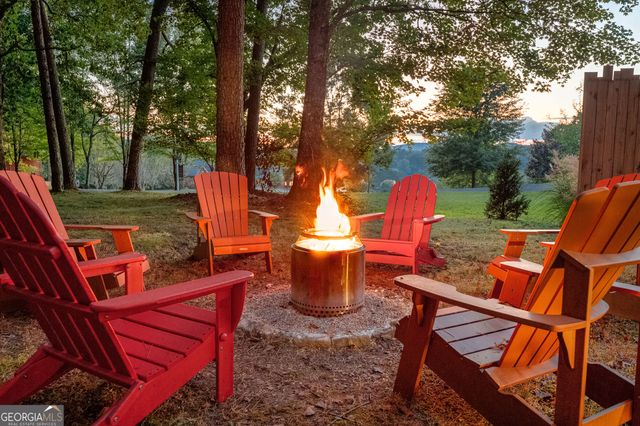 284 Major Ridge Road, Blue Ridge, GA 30513