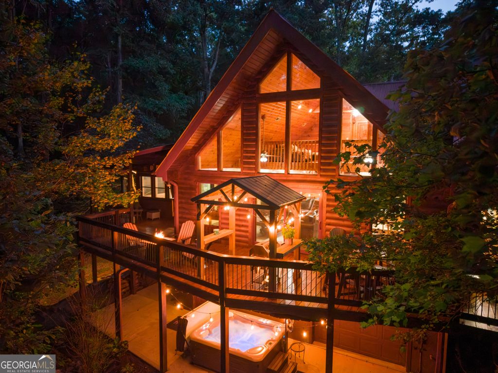 284 Major Ridge Road, Blue Ridge, GA 30513