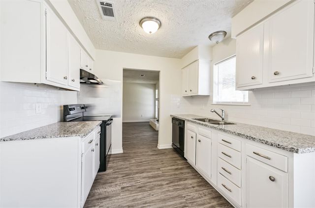 9563 Sutter Park Lane, Houston, TX 77086