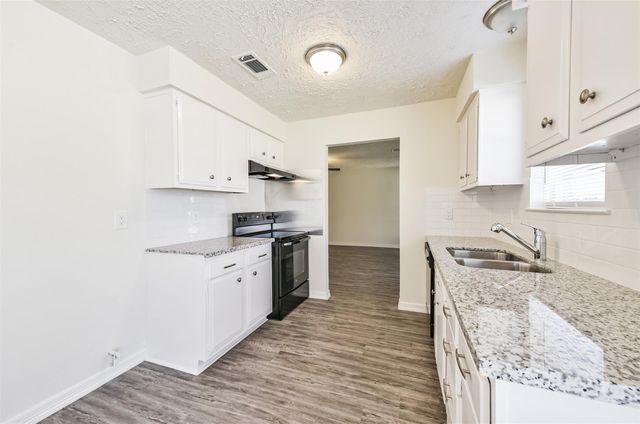 9563 Sutter Park Lane, Houston, TX 77086