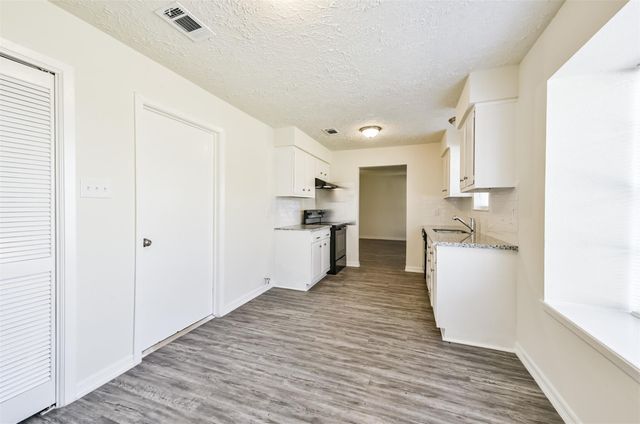 9563 Sutter Park Lane, Houston, TX 77086