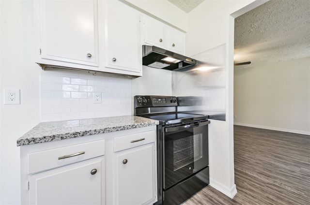 9563 Sutter Park Lane, Houston, TX 77086