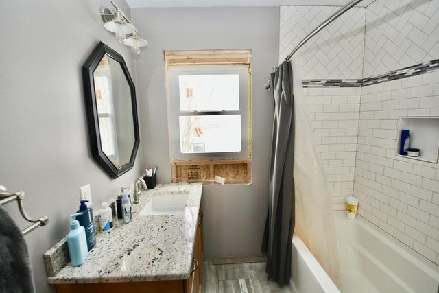 12001 W Donges Bay ROAD, Mequon, WI 53097