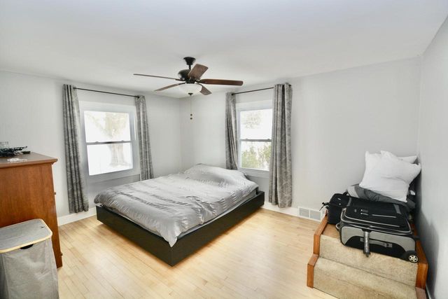 12001 W Donges Bay ROAD, Mequon, WI 53097