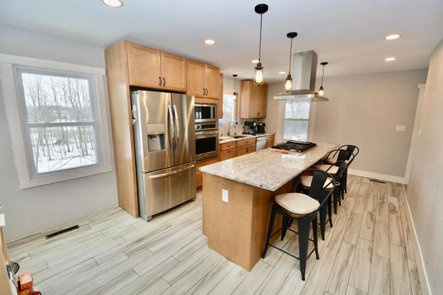 12001 W Donges Bay ROAD, Mequon, WI 53097