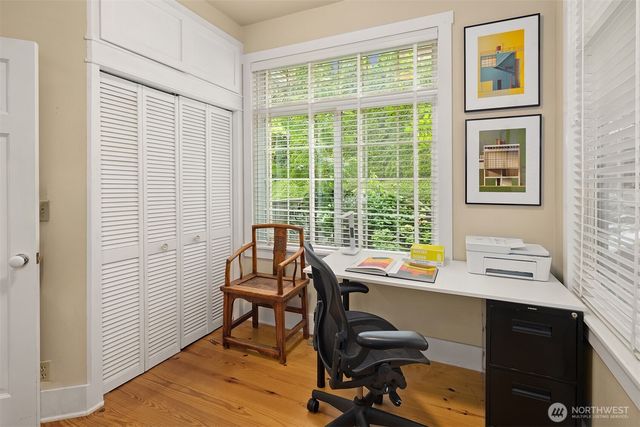 2511 E Roy Street, Seattle, WA 98112