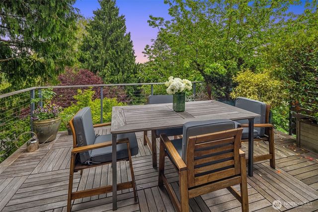 2511 E Roy Street, Seattle, WA 98112