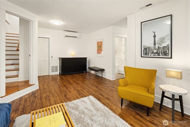 2511 E Roy Street, Seattle, WA 98112