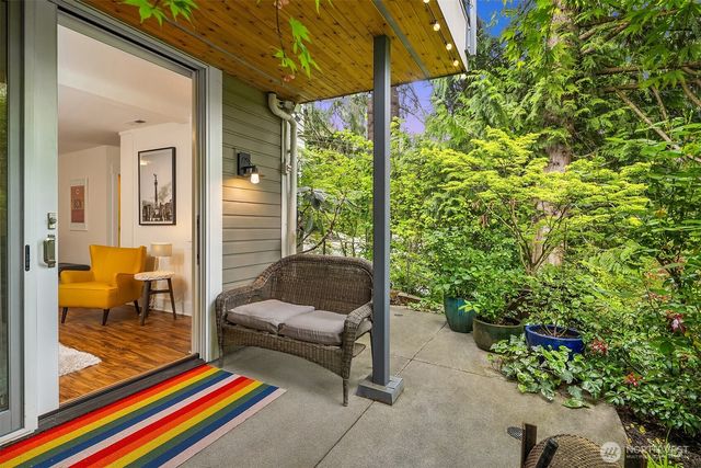 2511 E Roy Street, Seattle, WA 98112