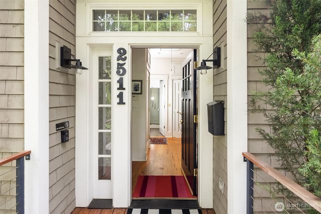 2511 E Roy Street, Seattle, WA 98112