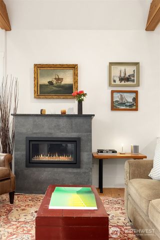 2511 E Roy Street, Seattle, WA 98112