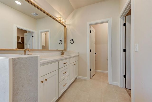 4825 Desert Willow Lane, Edmond, OK 73034