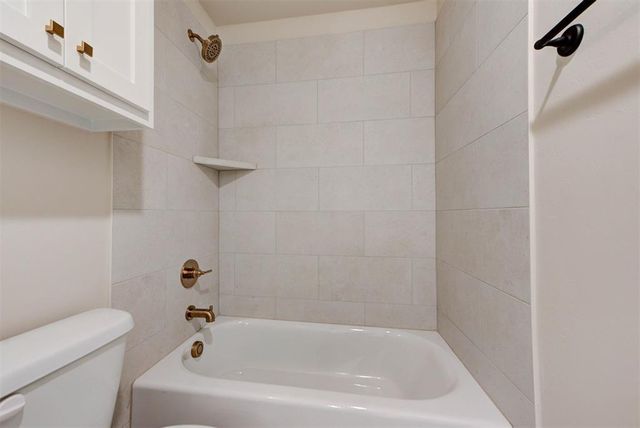 4825 Desert Willow Lane, Edmond, OK 73034