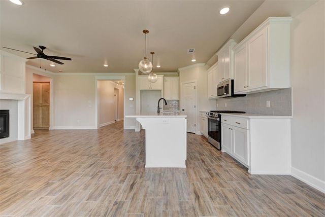 4825 Desert Willow Lane, Edmond, OK 73034