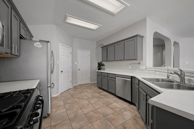 1500 Lochaline LOOP, Pflugerville, TX 78660