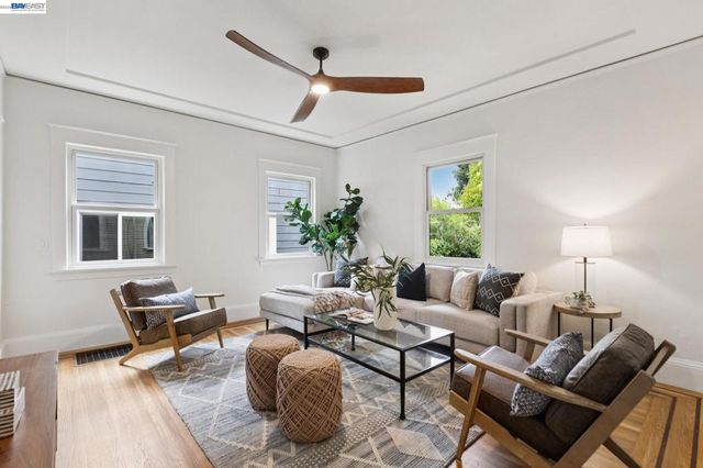 2607 Alcatraz Ave, Berkeley, CA 94705