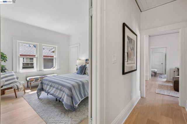 2607 Alcatraz Ave, Berkeley, CA 94705