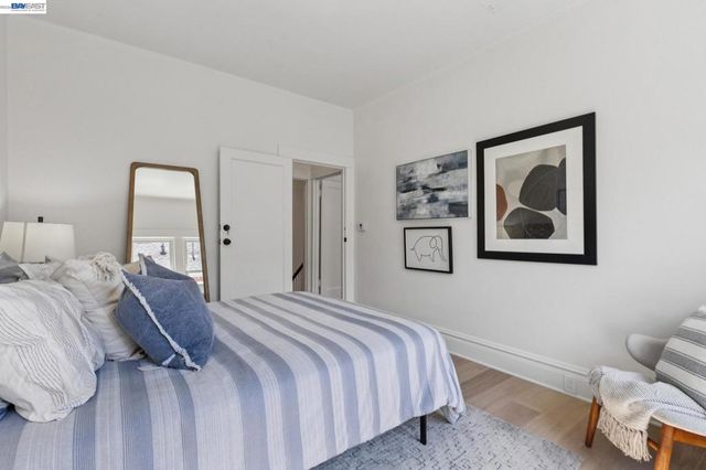 2607 Alcatraz Ave, Berkeley, CA 94705