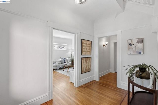 2607 Alcatraz Ave, Berkeley, CA 94705