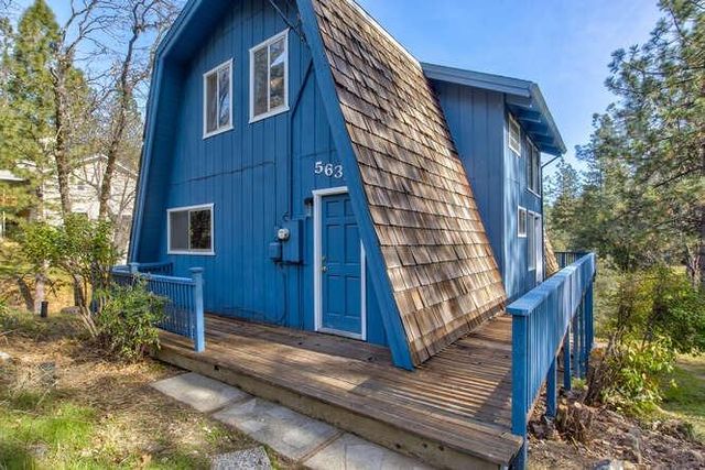 5633 Silver Saddle Dr, Hathaway Pines, CA 95233