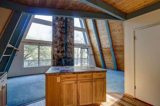 5633 Silver Saddle Dr, Hathaway Pines, CA 95233