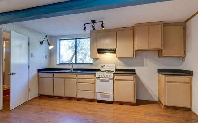 5633 Silver Saddle Dr, Hathaway Pines, CA 95233